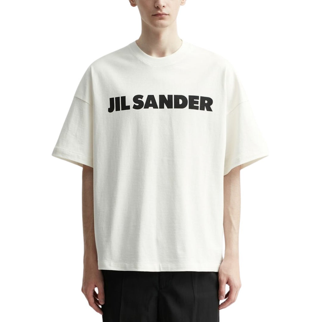 【SEVENTEEN ジョシュア】Jil Sander ホワイト ロゴTシャツ - Palang ‐ KpopFashionStore