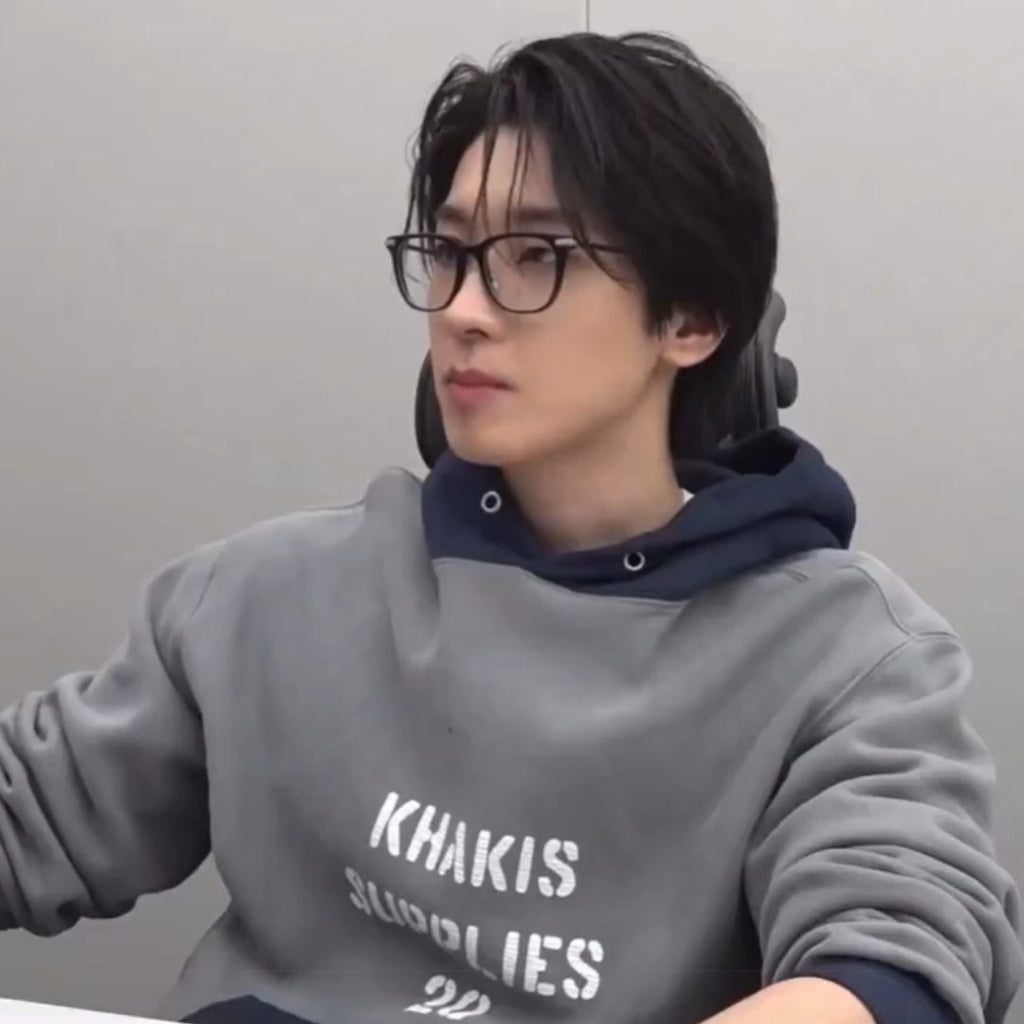 【SEVENTEEN ウォヌ】(Khakis) ARCHIVE HOODIE GREY - Palang ‐ KpopFashionStore