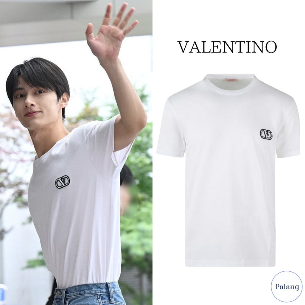 【SEVENTEEN ジュン】VALENTINO Vロゴ シグネチャーパッチ コットン Tシャツ - Palang ‐ KpopFashionStore