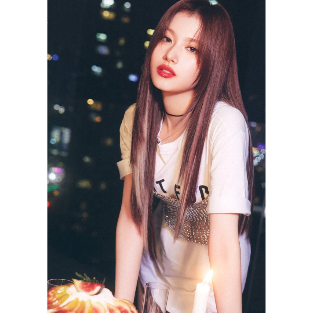 【TWICE サナ】DRHOPE グラフィック Tシャツ - Palang ‐ KpopFashionStore